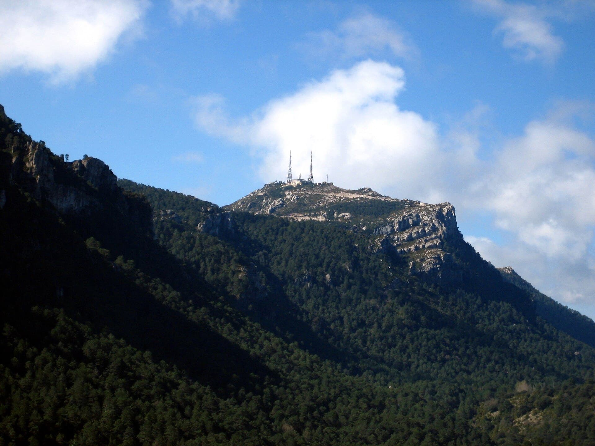Ascensió al Mont Caro (els Ports)